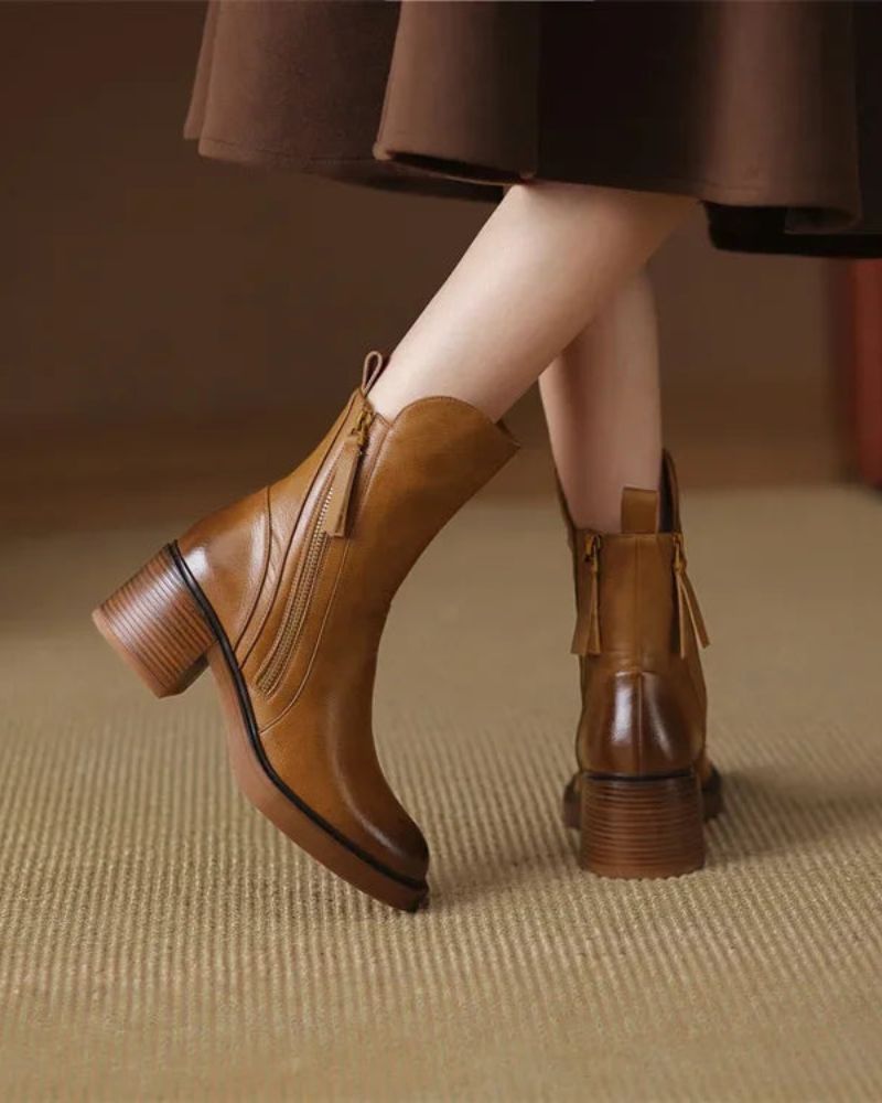 Ruby&Claire™ | Estelle – Elegant and Timeless Ankle Boots