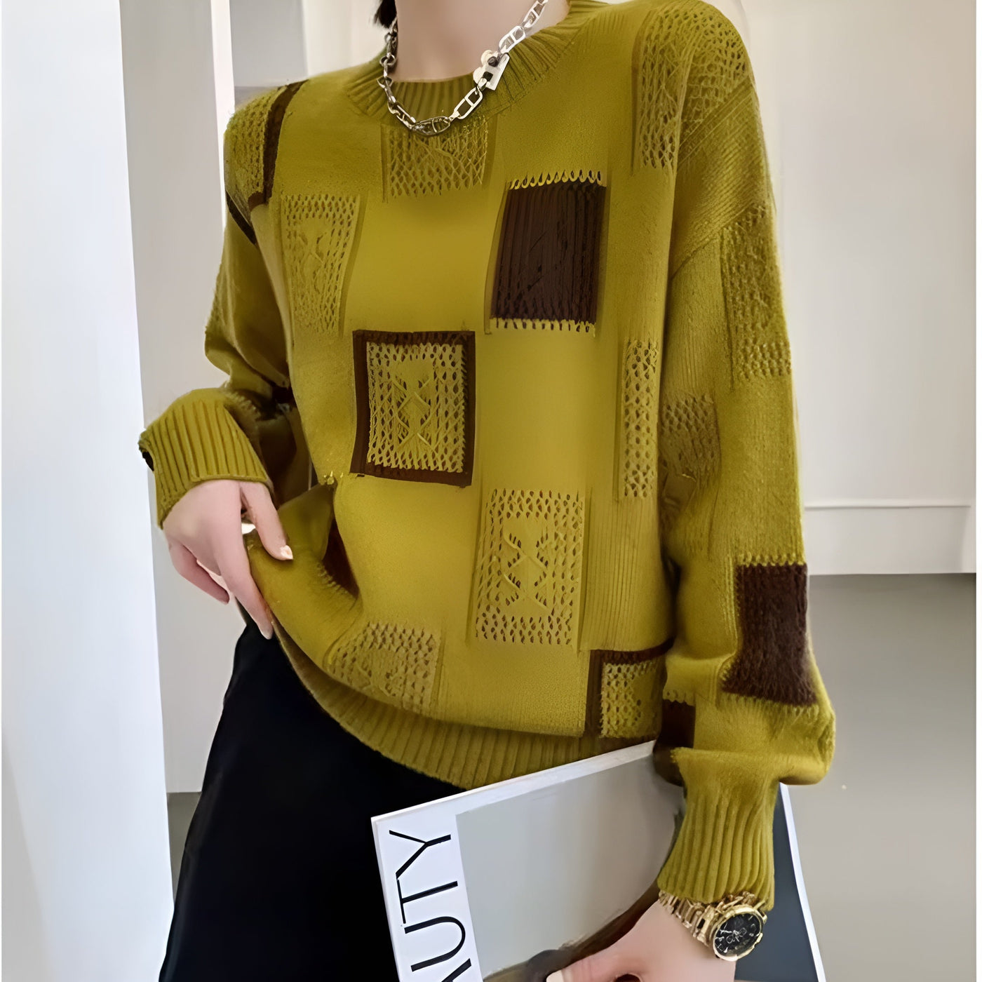 Alina - Chic Women's Sweater