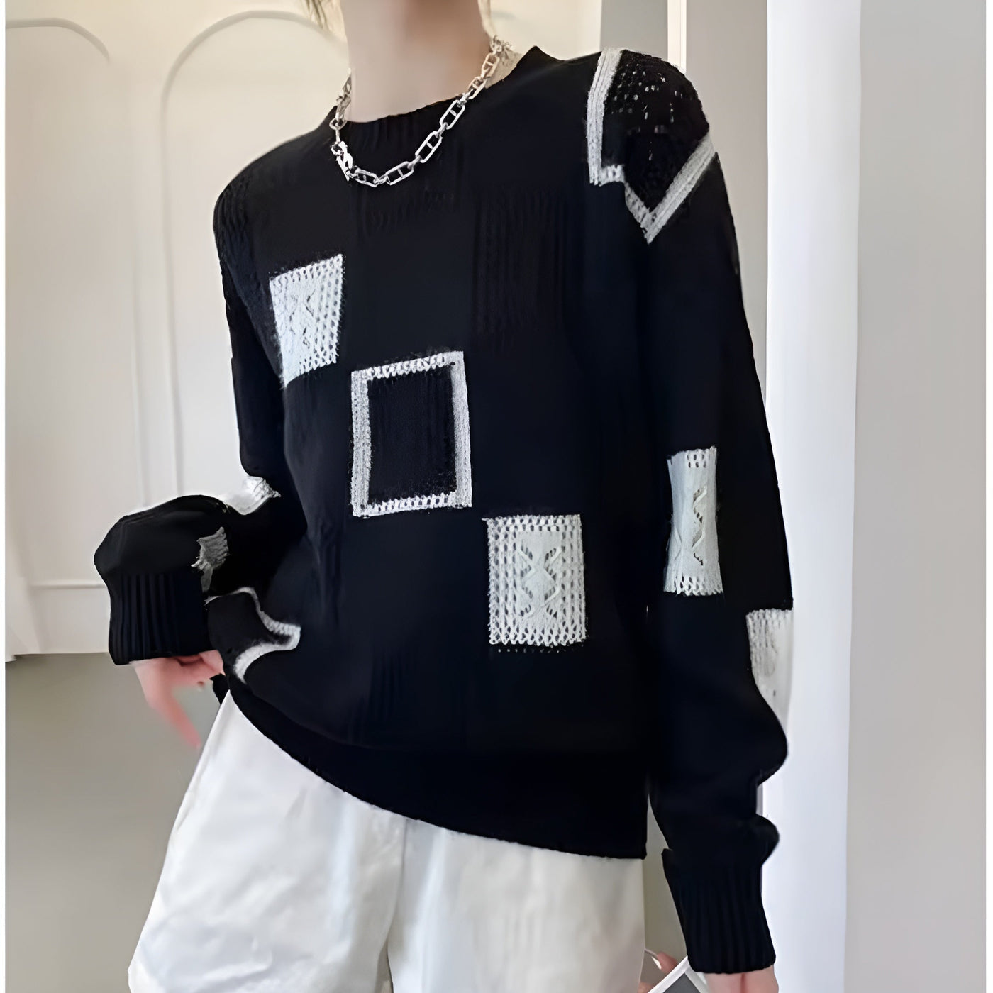 Alina - Chic Women's Sweater