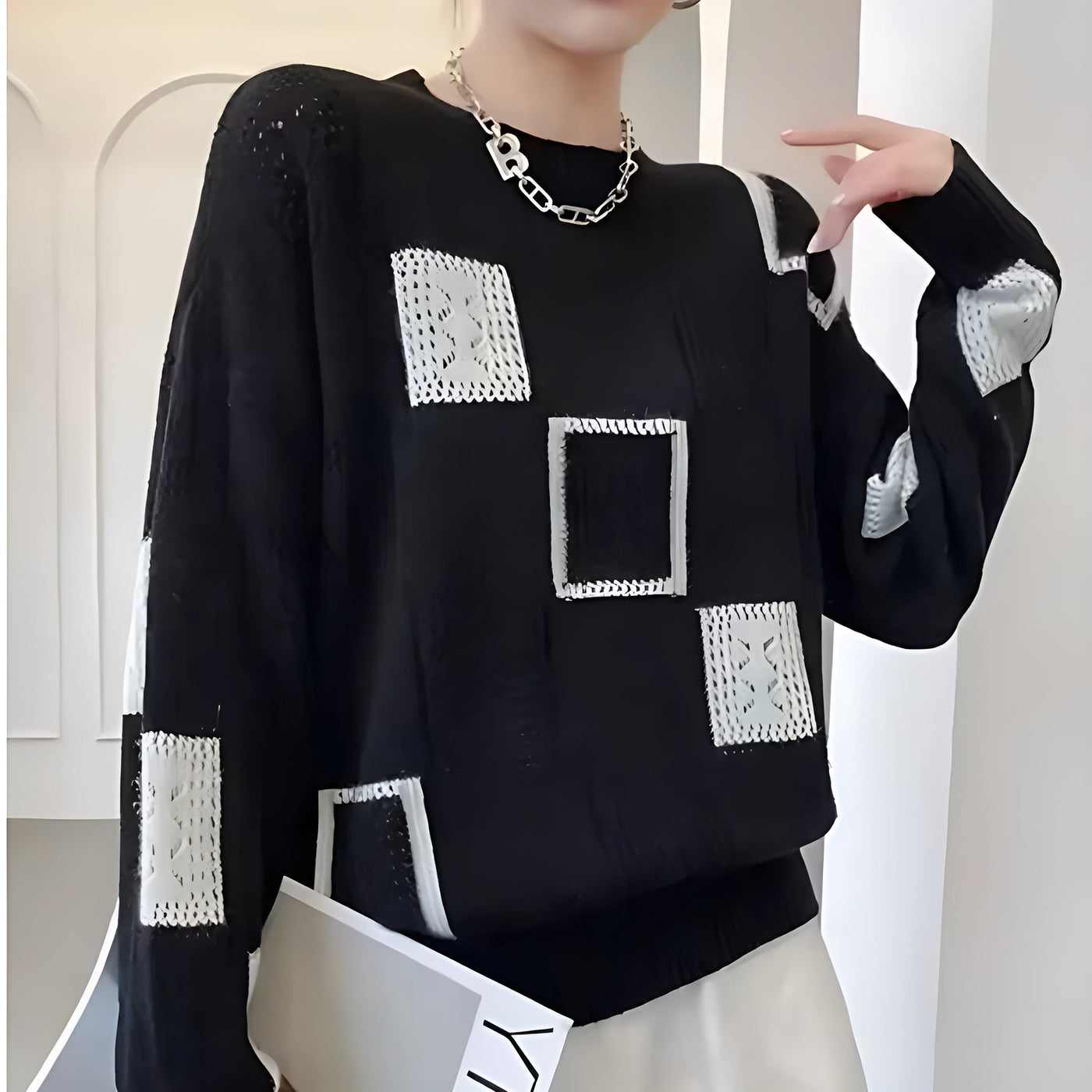 Alina - Chic Women's Sweater